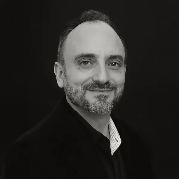 Javier Diez Headshot